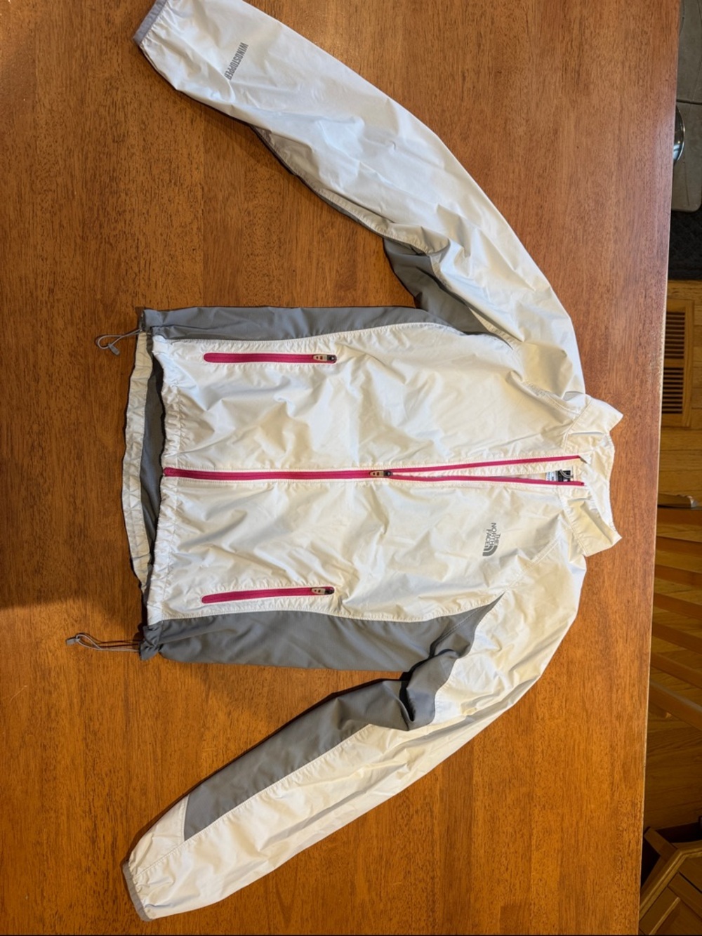 The North Face White and Gray Jacket with Pink Zipper Details size medium